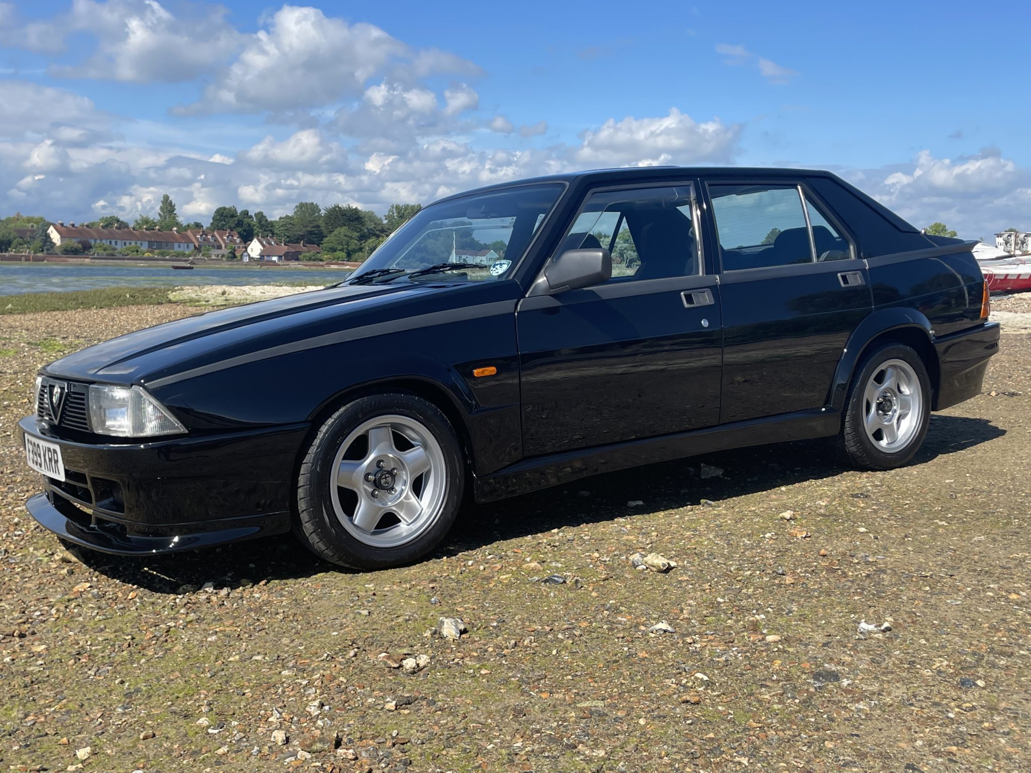 Alfa Romeo 75 3.0 Veloce - AJM Classic