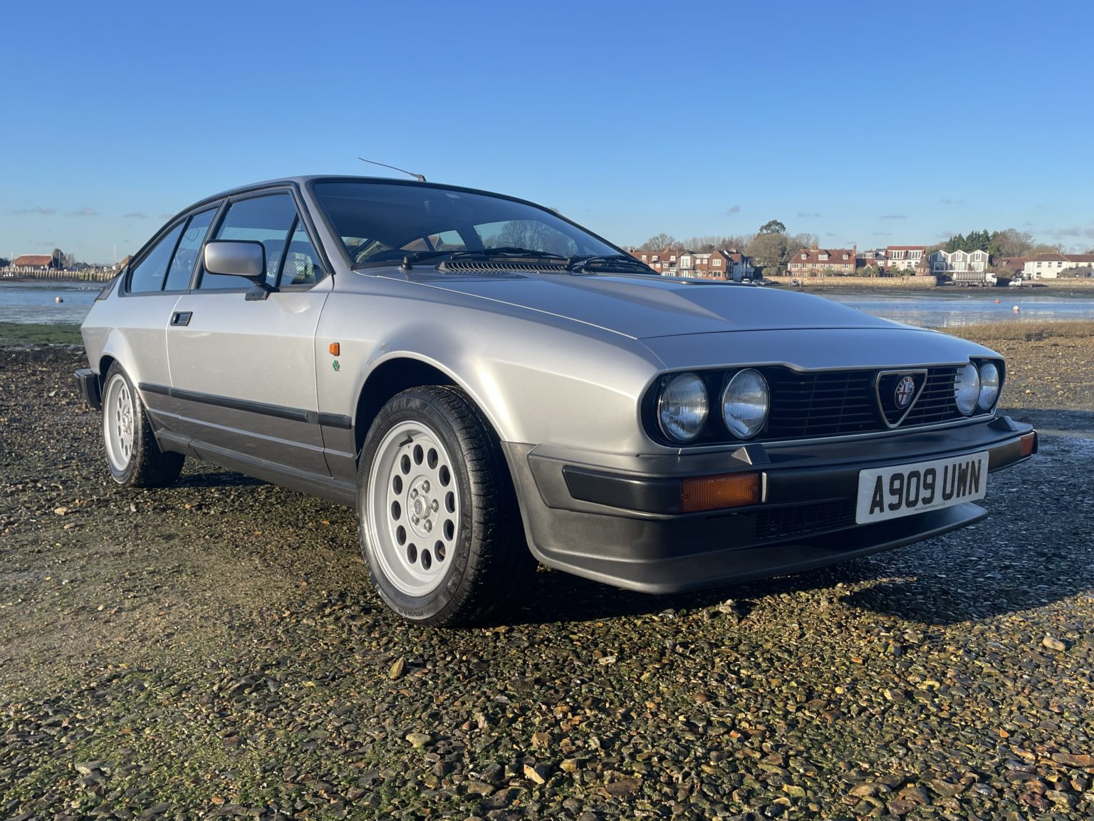 Alfa Romeo Alfetta GTV6 3.0 - AJM Classics